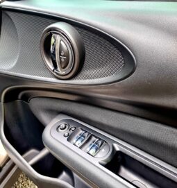 Mini Cooper One Clubman full