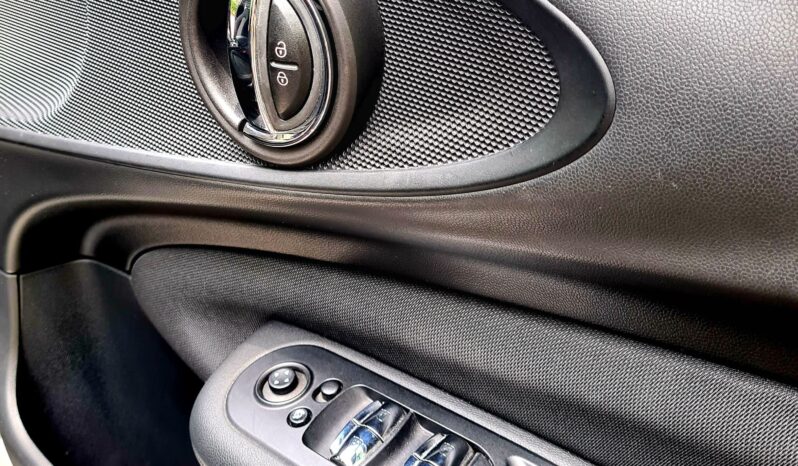 
Mini Cooper One Clubman full									