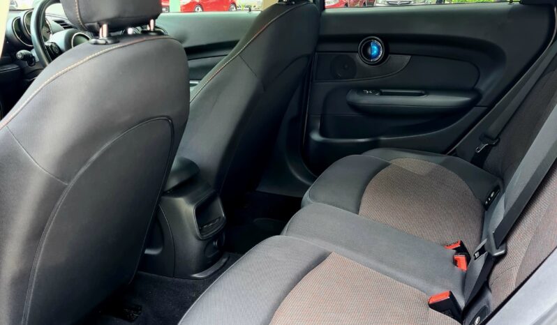 
Mini Cooper One Clubman full									