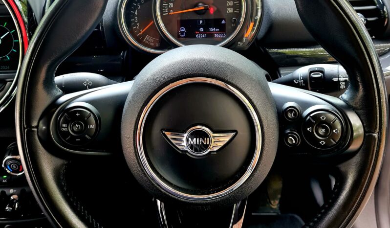 
Mini Cooper One Clubman full									
