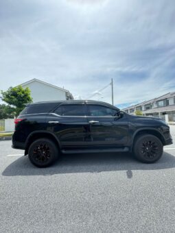 
Toyota Fortuner full									