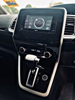 
Tip Top 2021 Nissan Serena Highway Star full									