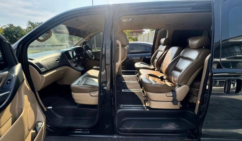 Hyundai Grand Starex Plus full