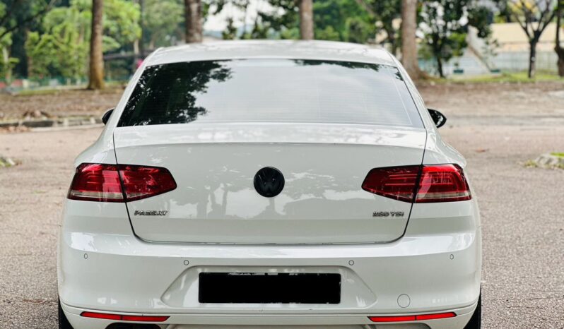 
Volkswagen Passat full									