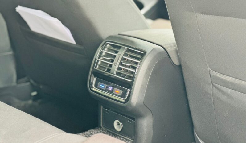 
Volkswagen Passat full									