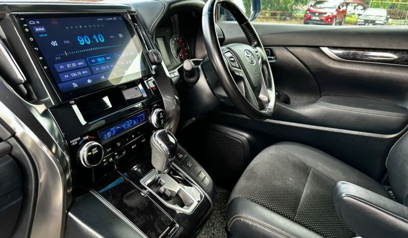 
Toyota Alphard SA Type Gold full									