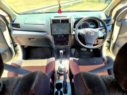 Toyota Avanza full