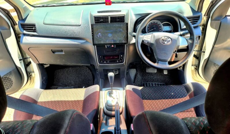 
Toyota Avanza full									