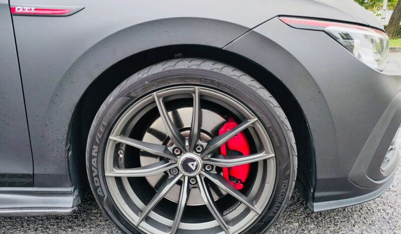 VOLKSWAGEN GOLF MK8 GTI 2.0 full