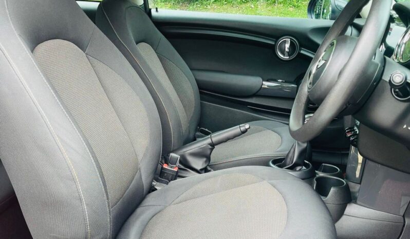 MINI COOPER ONE 1.2 TURBOCHARGED (RARE MODEL) full